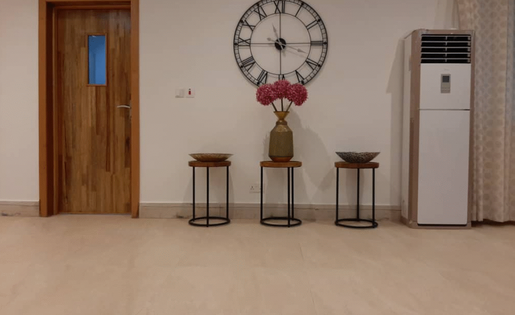 House For Sale at – Airport